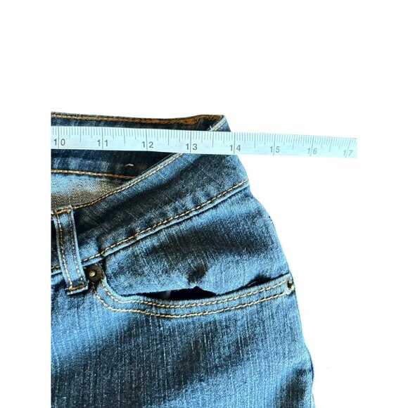 Beau Women's Bermuda Jean Shorts - Picture 5 of 8